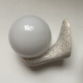 para ceramicznych nakrapianych kinkietów vintage