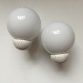 para ceramicznych nakrapianych kinkietów vintage