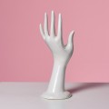 Porcelanowa ceramiczna biala dlon wazonik swiecznik vintage