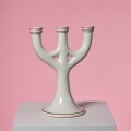 Trójramienny szwedzki biały ceramiczny świecznik vintage